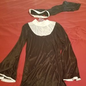 Nun costume
